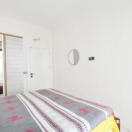 0004 Cozy 1 Bedroom For Rent In A Modern Residential Complex With Facilities , Mahmutlar Апартаменты *